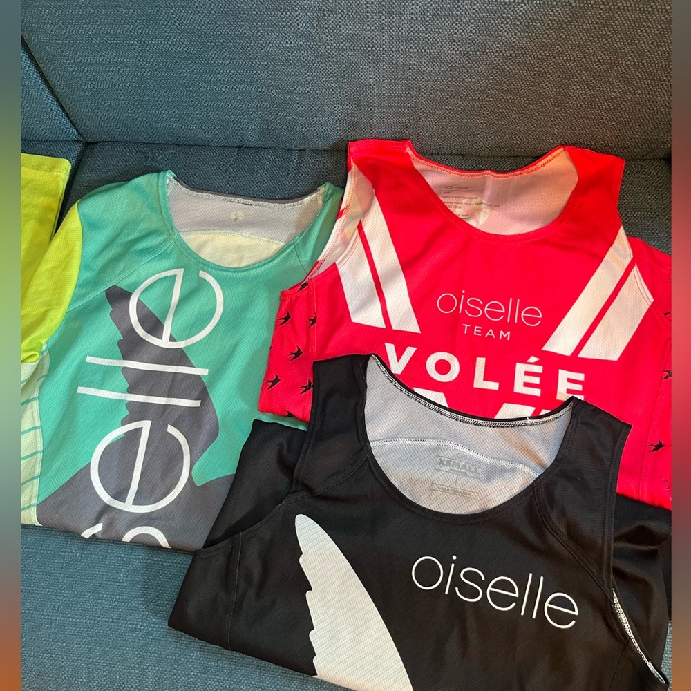 Oiselle volee team apparel